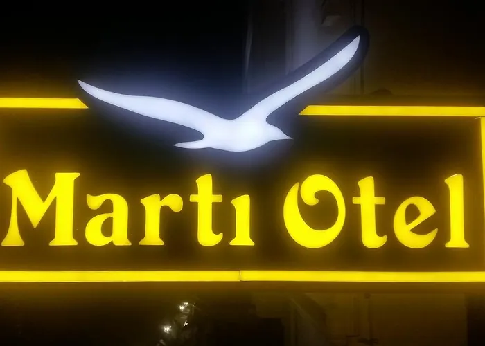 Marti מלון *